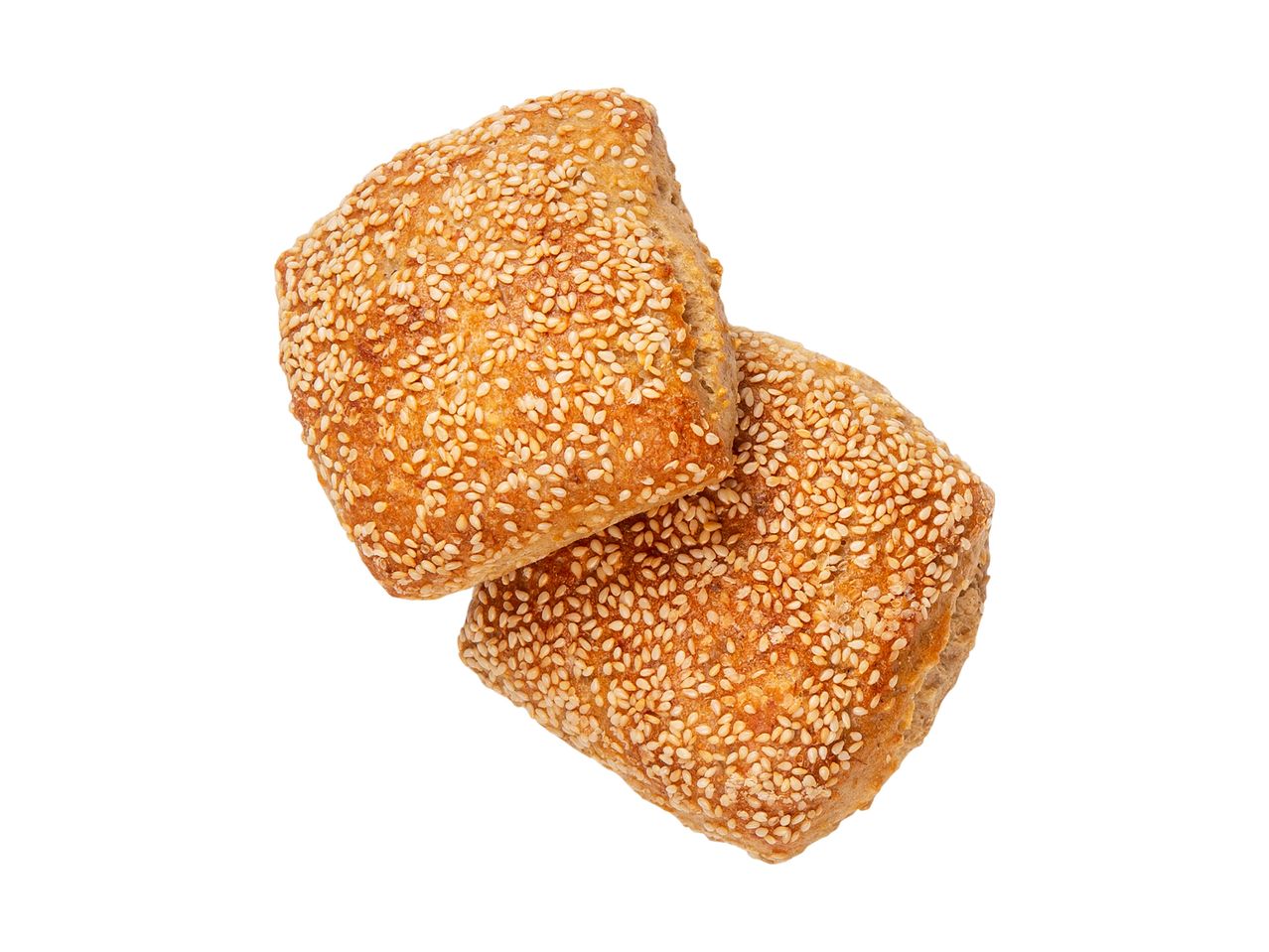 Kaksi seesaminsiemenillä päällystettyä leipää valkoisella taustalla.