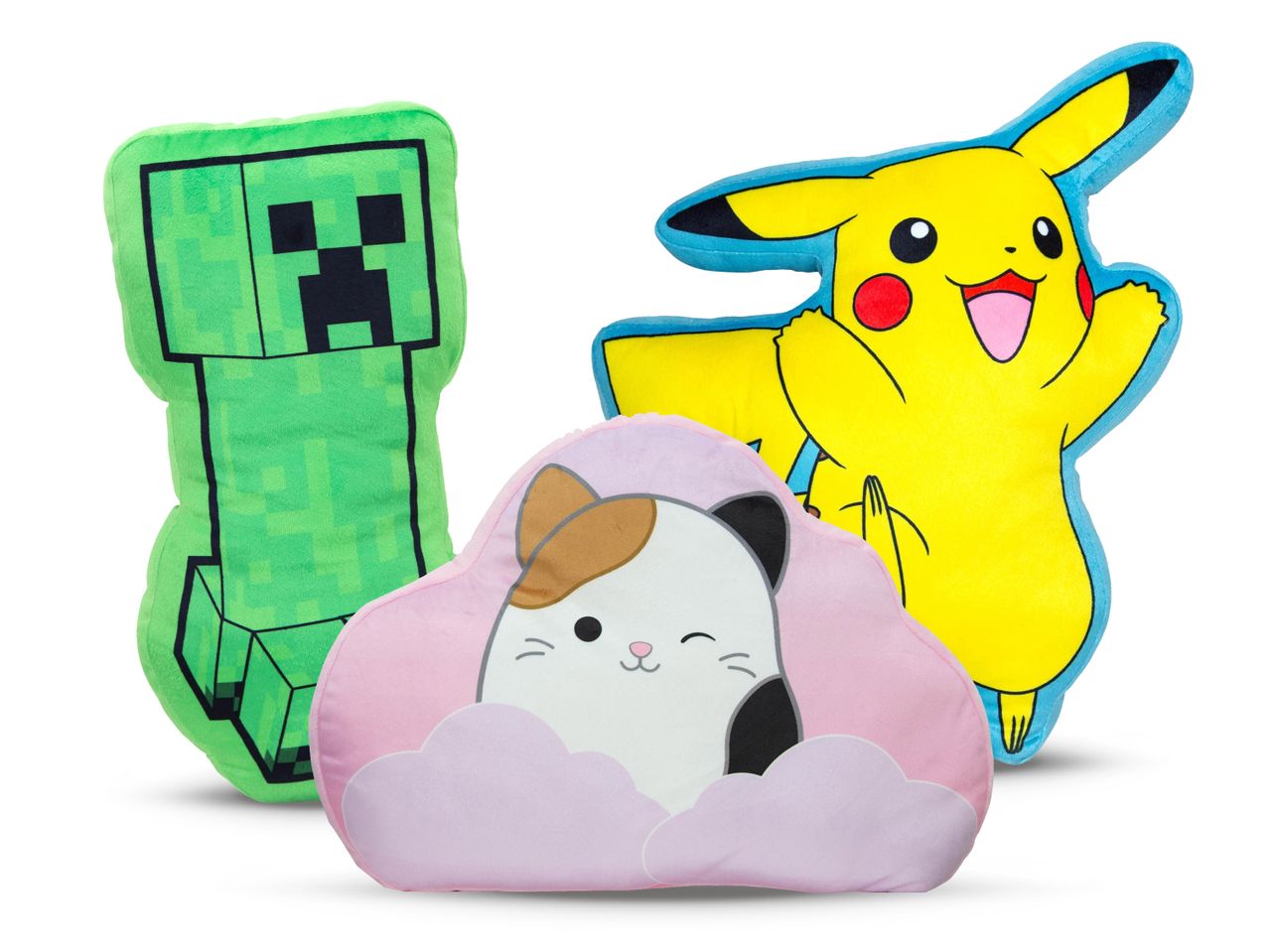 Plišane igračke: Pikachu, Creeper iz Minecrafta i mačka na oblaku.