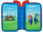 UNDERCOVER Super Mario pernica sa Mariom i Luiđijem na zelenom polju.