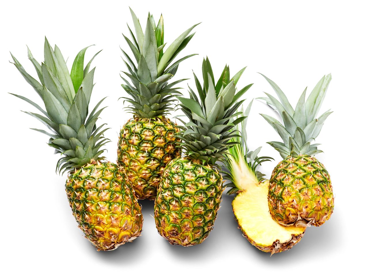 Verse ananas, één gesneden.