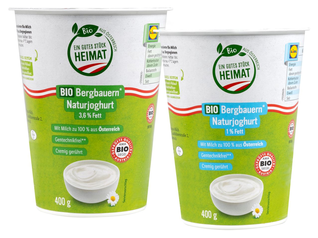 Zwei Becher Bio-Naturjoghurt von Bergbauern, einer mit 3,6 % Fett und einer mit 1 % Fett.