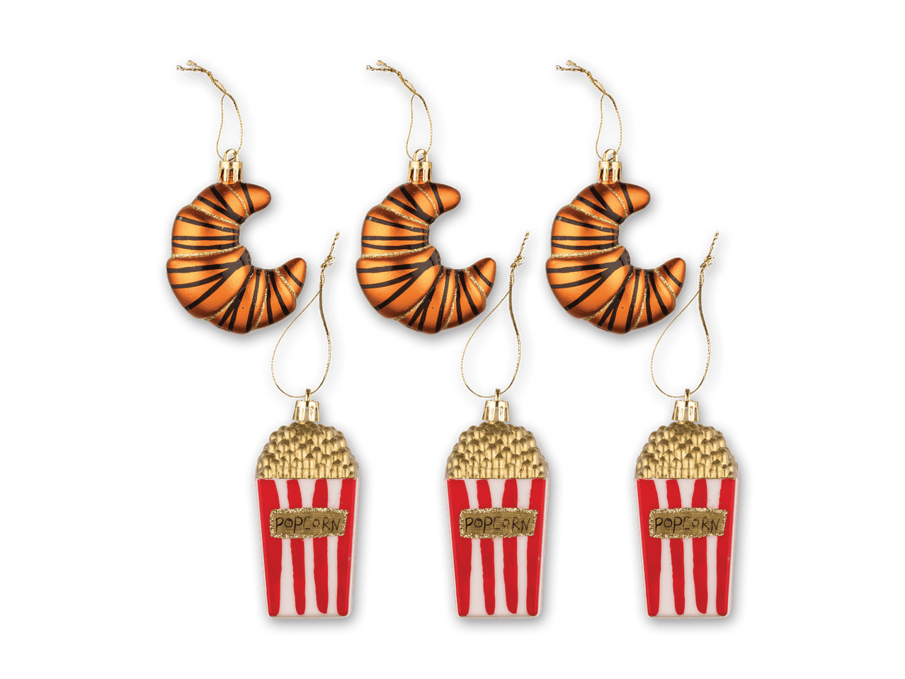 Drei Popcorn- und drei Croissant-Weihnachtsbaumschmuckstücke mit goldenen Aufhängern.