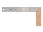Una squadra da falegname in metallo e legno con numeri e testo.