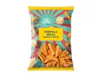 Zak chips met kaas tortillarolletjes en kaasblokjes, opvallend design.