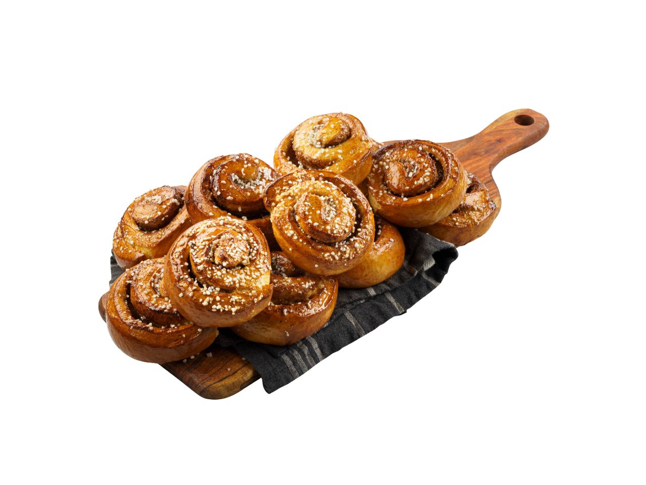 Kanelbullar på en träbräda.