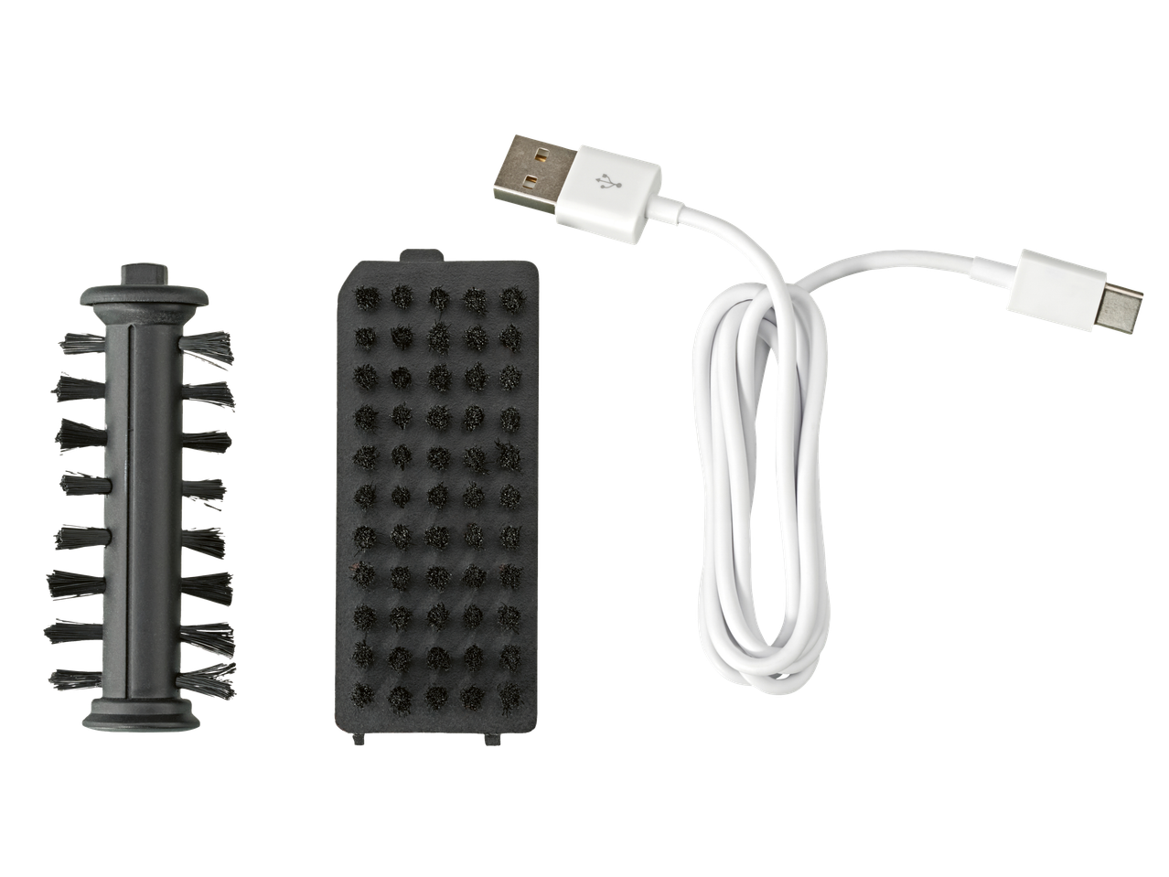 Silvercrest belaidžio cikloninio dulkių siurblio priedai: šepečiai ir USB-C laidas.