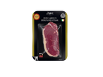 Bife de lombo de Angus irlandês embalado a vácuo, com selos de qualidade e bandeira irlandesa.