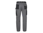 Сив работен панталон с черни джобове и светлоотразителни елементи.