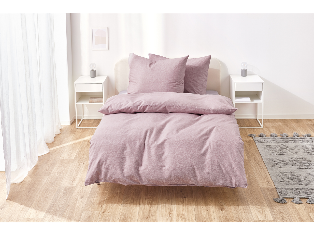 Light pink bedding set.