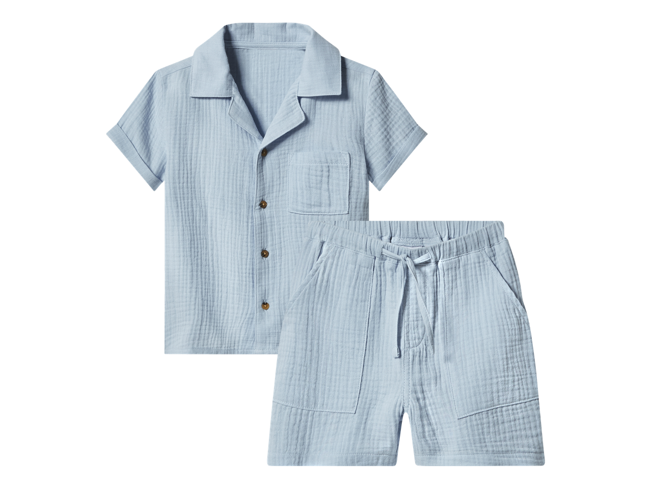 Plavi komplet za dječake od košulje kratkih rukava i kratkih hlača s vezicom.
