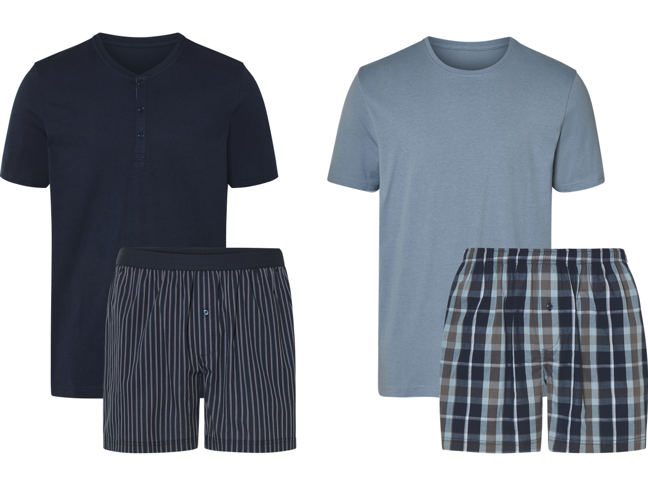 Två herrpyjamasuppsättningar: en mörkblå med randiga boxershorts och en ljusblå med rutiga boxershorts.