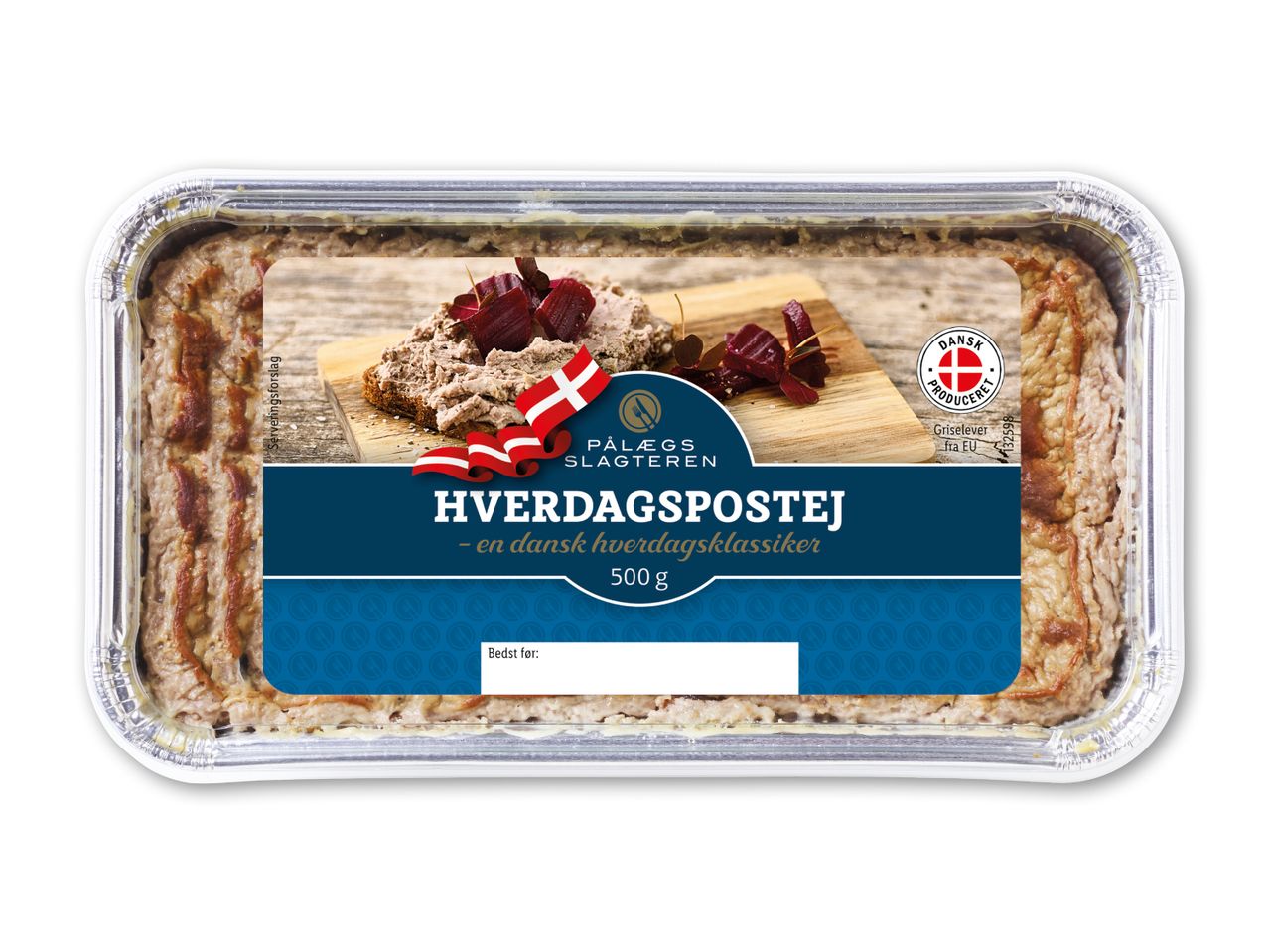 Hverdagspostej i foliebakke med et billede af leverpostej på rugbrød med rødbeder.