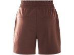 Pruunid, elastsed lühikesed püksid taskutega.