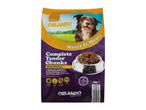 Orlando dog food: moist & meaty tender chunks with chicken.