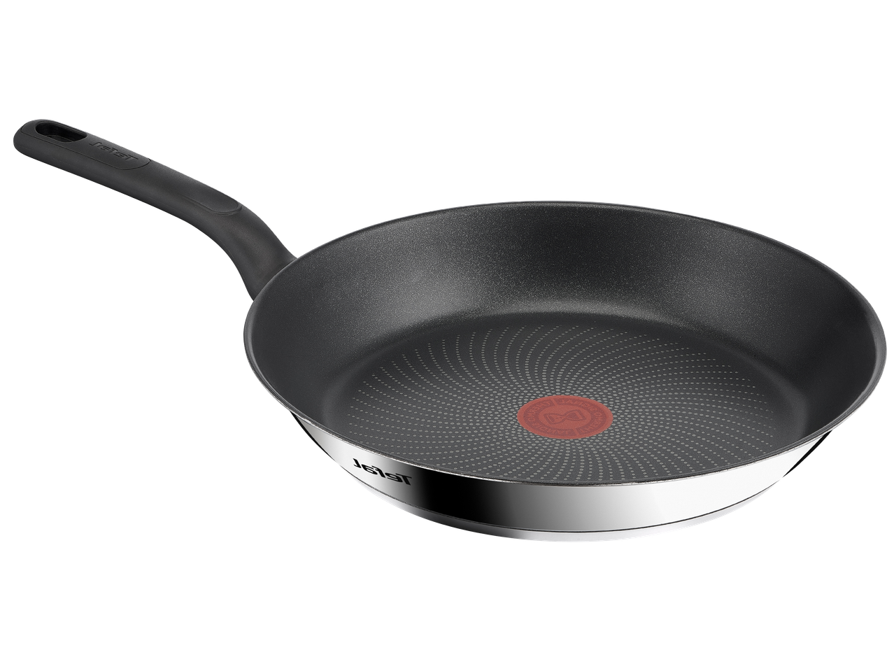 En Tefal stekpanna med svart non-stick beläggning och ergonomiskt handtag.