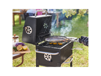 Grelha Grillmeister com peixe e limões grelhados.