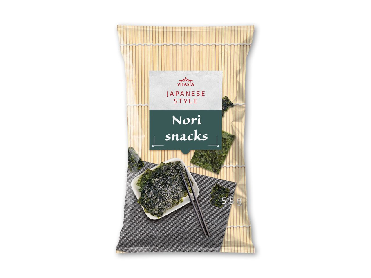 Pakke med japanske nori-snacks med tangstykker og spisepinde.