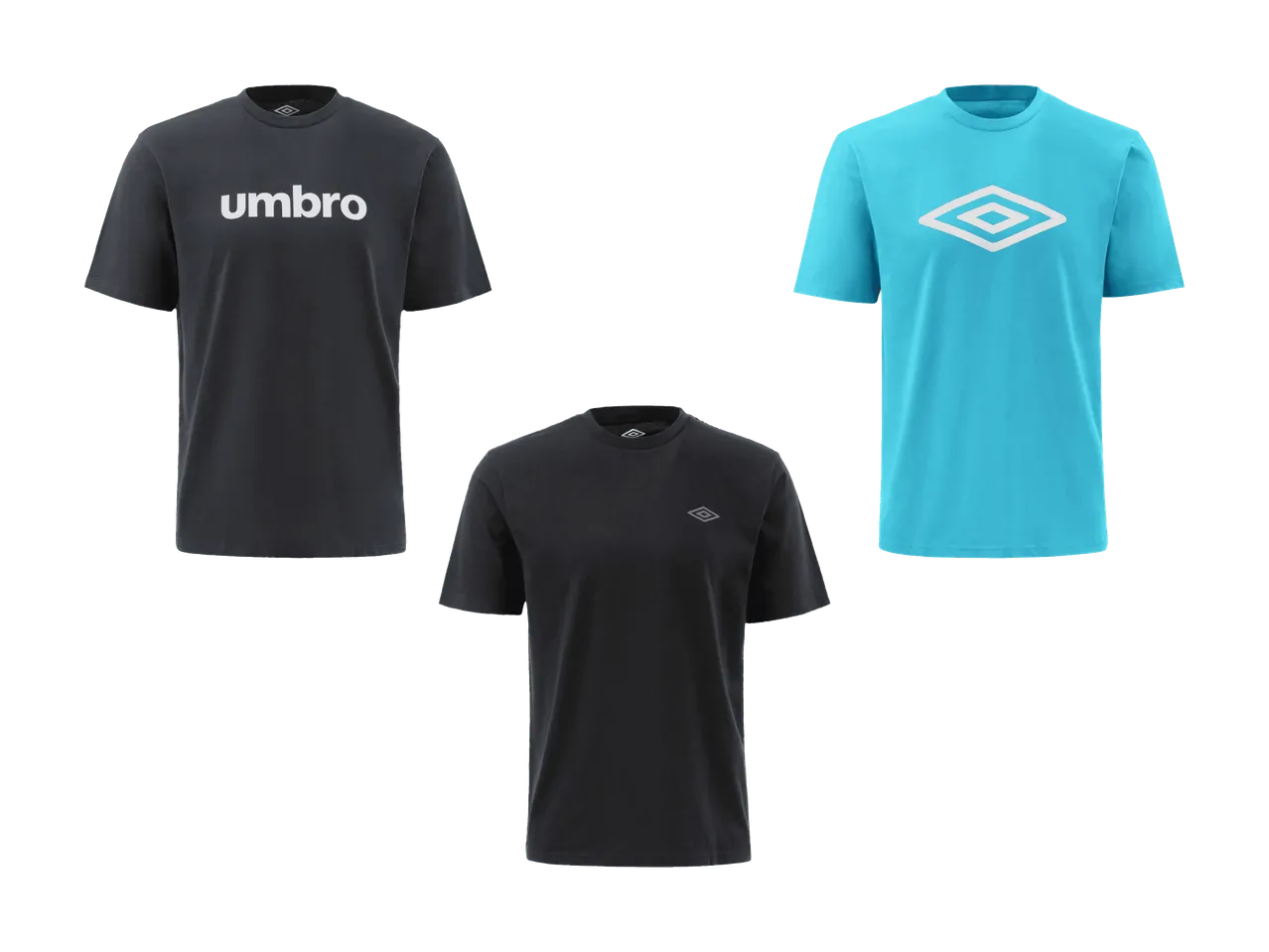 Trois t-shirts pour hommes, deux noirs et un bleu clair, avec des logos imprimés.
