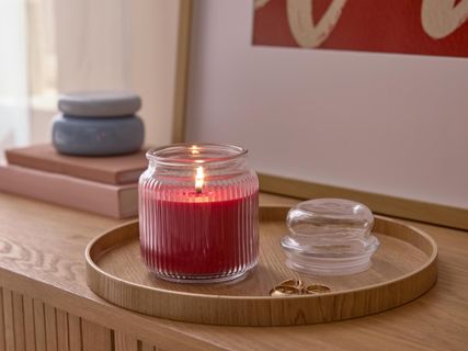 Illatgyertya üvegben