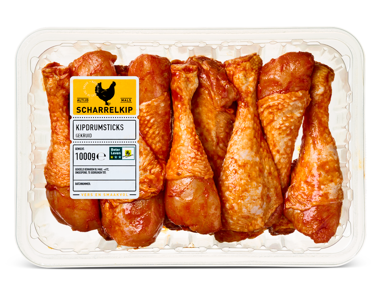 Gemarineerde kippendrumsticks in een plastic schaal.