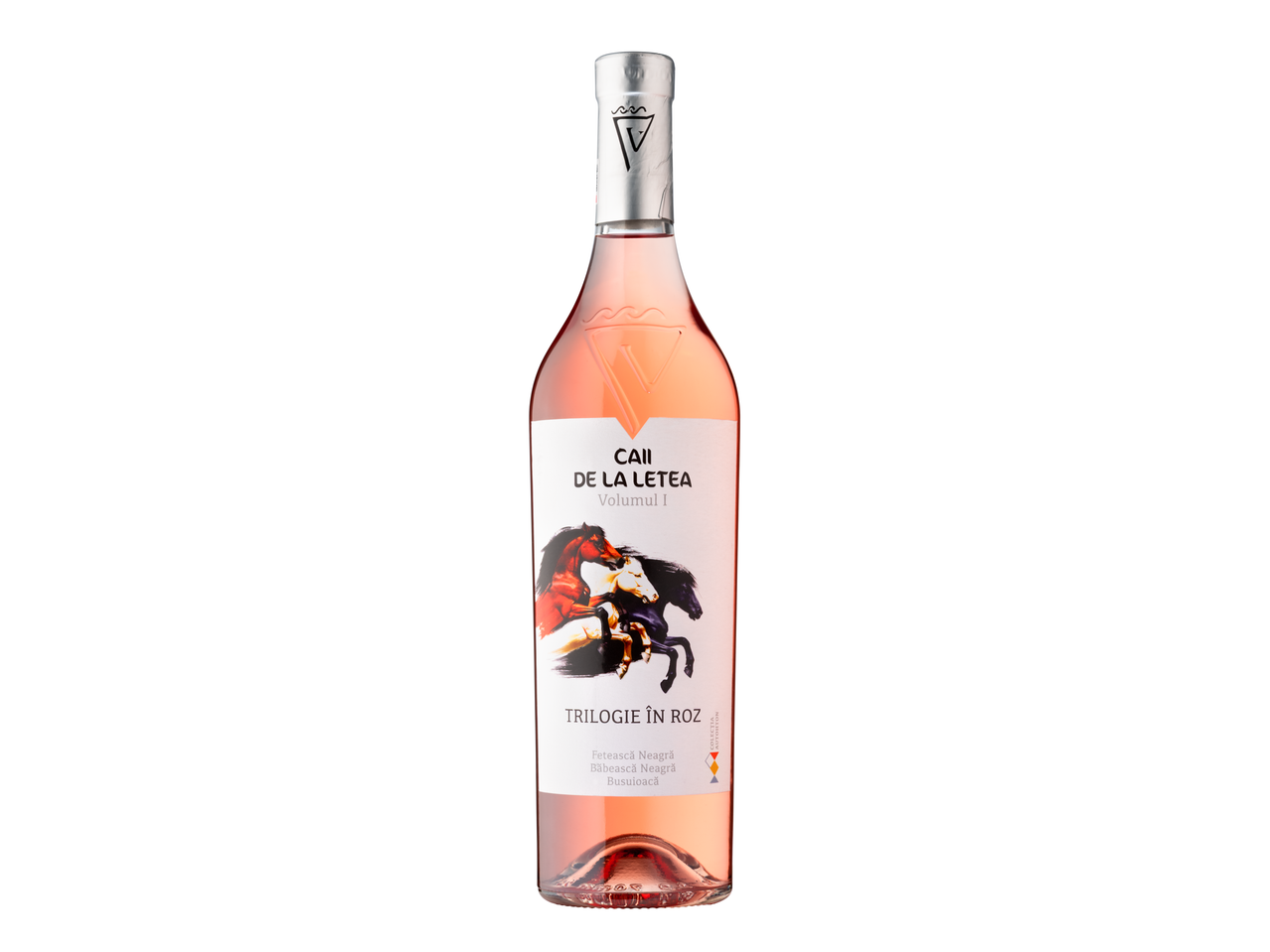 O sticlă de vin roze „Caii de la Letea” cu etichetă cu cai și text.