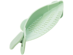 Coador de silicone verde-claro com presilha.