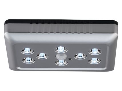 Szenzoros LED-lámpa