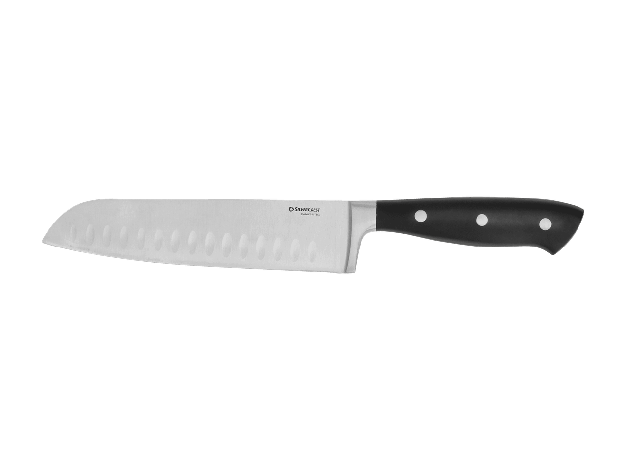 Santoku-kniv i rustfrit stål med sort håndtag og nitter.
