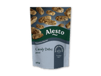 Pose med lakrids-dadelkonfekt, der er udstenede og uden tilsat sukker.
