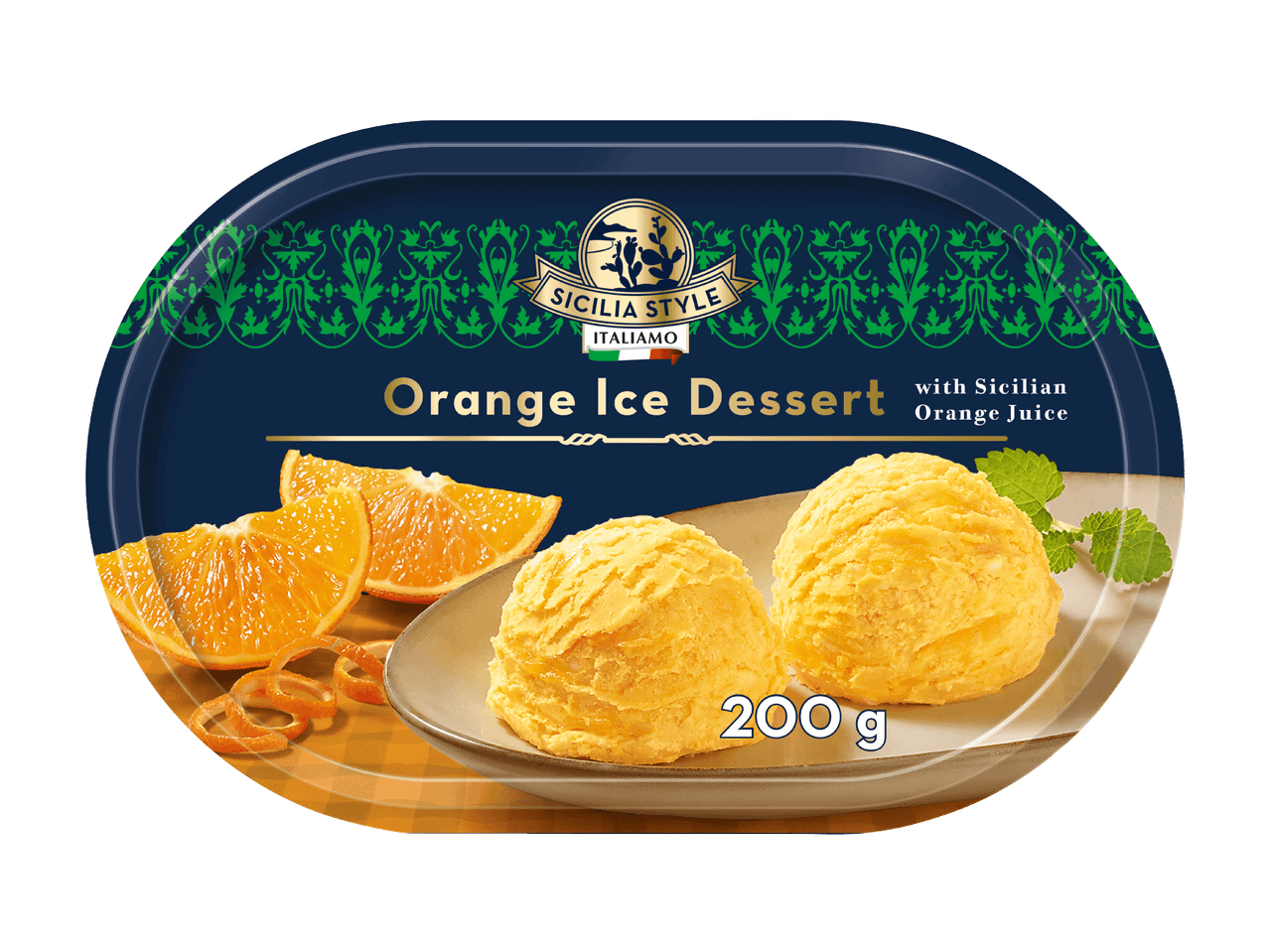 Dessert glacé à l'orange avec des boules de sorbet, des tranches d'orange et des zestes.