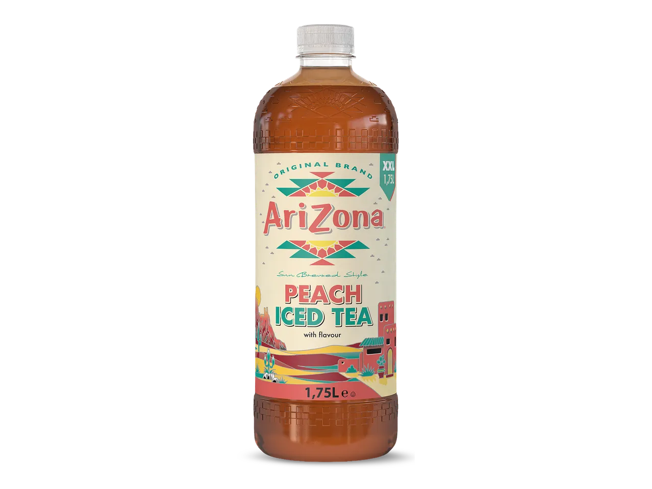 Fles perzik ijsthee met een kleurrijk etiket in woestijnstijl, met de tekst 'PEACH ICED TEA' en '1,75L'.