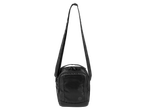 Bolsa de ombro preta.