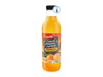 Bottle of chilled clementine juice with a label showing clementines and text in Spanish and English.
