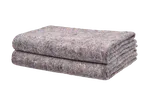 Stivă de două pături gri de mutare, fabricate din materiale reciclate.