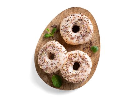 Gyűrűs fánk fehér bevonattal