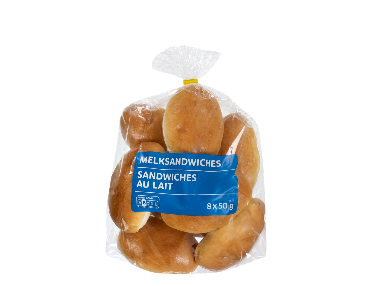 Un sac en plastique transparent de sandwichs au lait avec une étiquette bleue affichant Nutri-Score A.