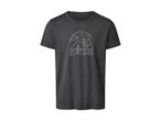 Mørkegrå t-shirt med et grafisk design af et bjerglandskab med et telt og en hjort.