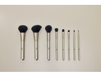 Conjunto de 8 pincéis de maquilhagem Cien Beauty com cabos verdes e cerdas pretas.