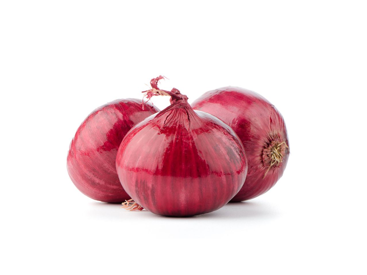 Drie rode uien.