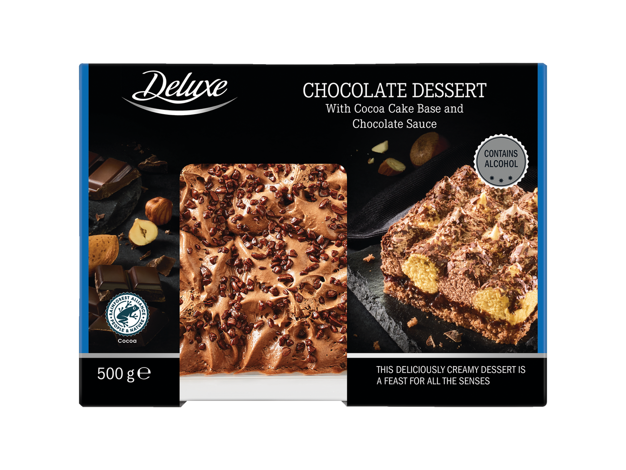 Desert de ciocolată Deluxe cu bază de tort de cacao și sos de ciocolată.