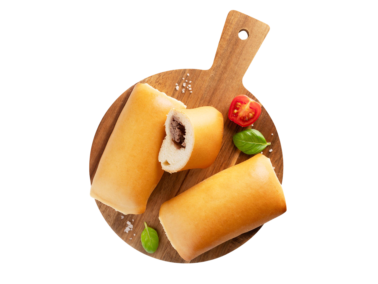 Sós péksütemények húsos töltelékkel, paradicsommal és bazsalikommal, vágódeszkán.