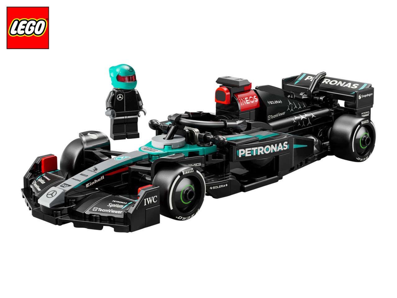 LEGO Mercedes-AMG Petronas Formula 1™ Team model with minifigures.