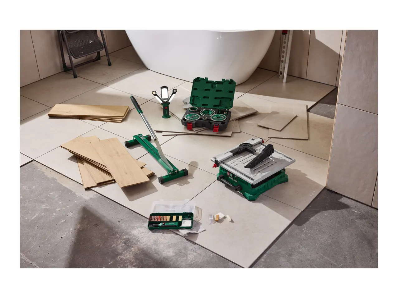 PARKSIDE tile cutter, laminate cutter, and accessories for home renovation.