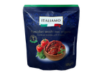 Sachet de tomates séchées à l'origan avec des tomates fraîches et un bol de tomates séchées.