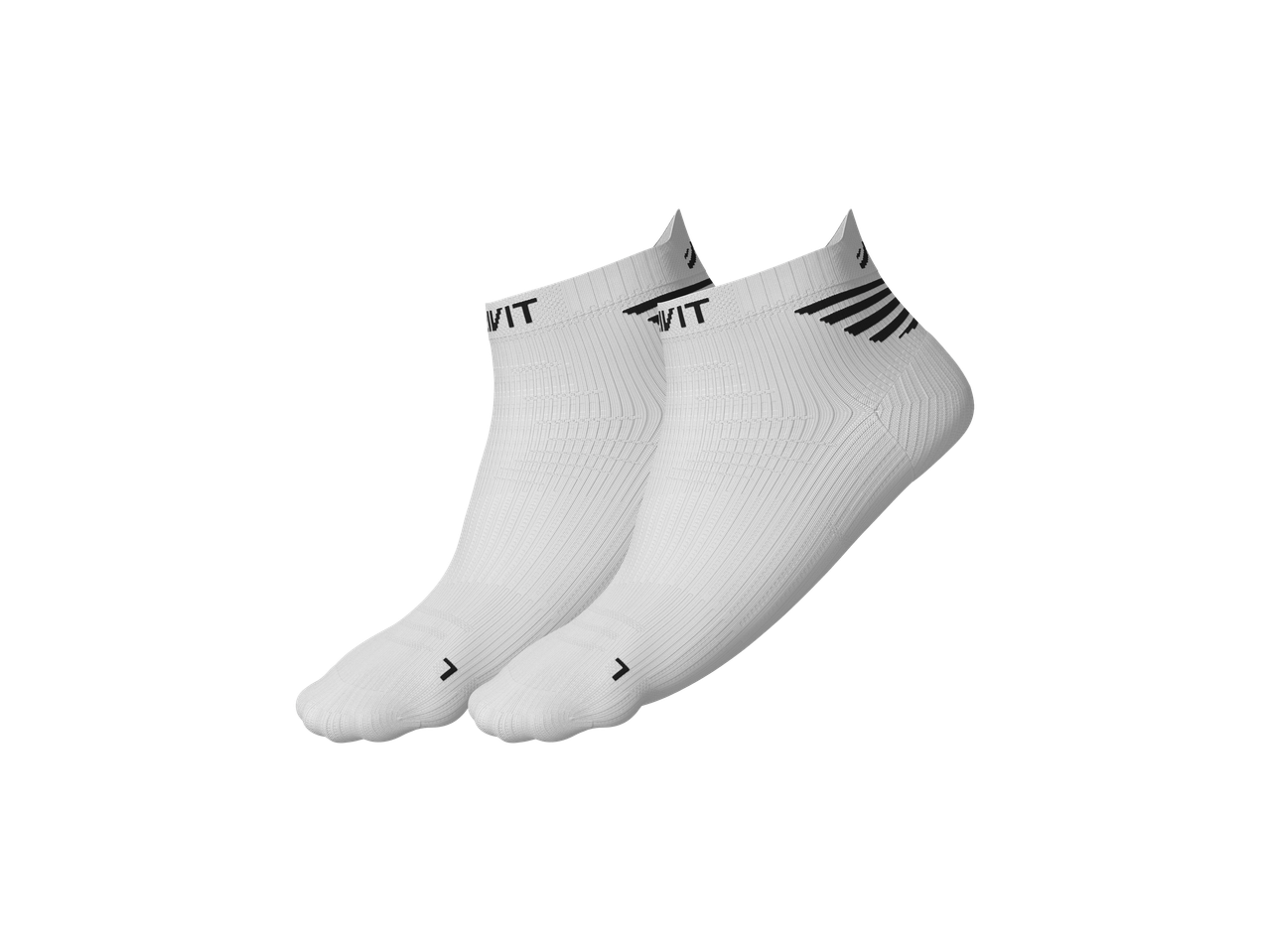 Par belih CRIVIT sportskih čarapa sa crnim detaljima.