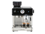 SilverCrest espressomasin integreeritud veskiga valmistamas kahte espressot.