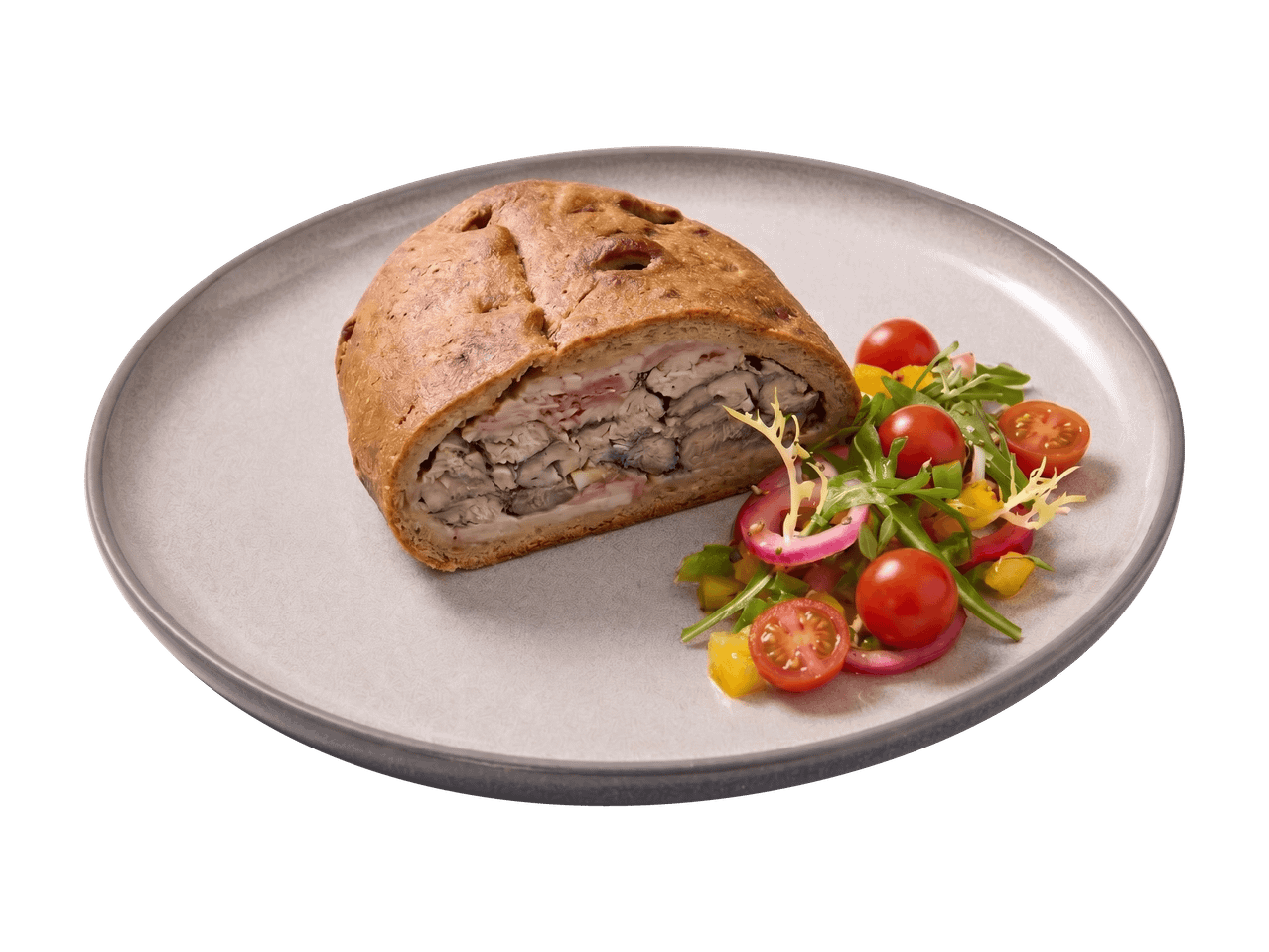 Viipale täytettyä leipää ja raikas salaatti lautasella.