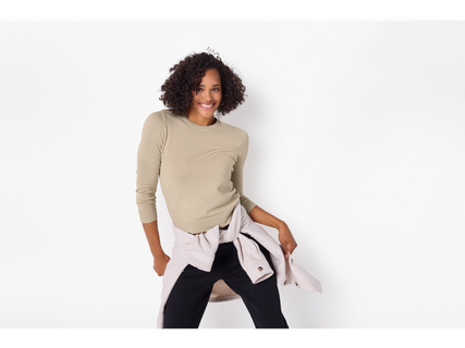 Női kötött pulóver