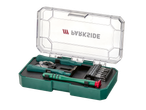 Kit de ferramentas Parkside em uma caixa de plástico transparente.