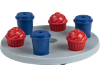 Brinquedo para animais de estimação ZOOFARI: Cupcakes vermelhos e chávenas de café azuis numa base cinzenta.
